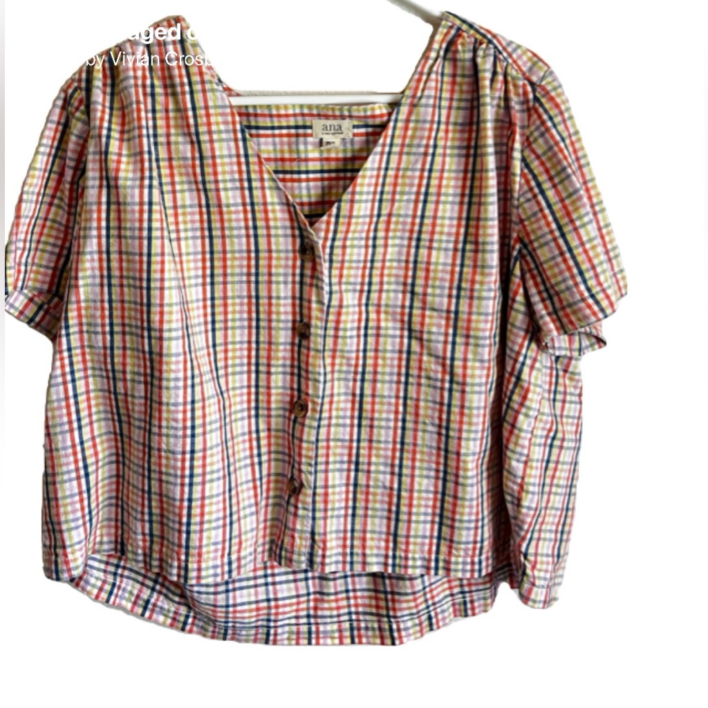 Buttoned Crop Top